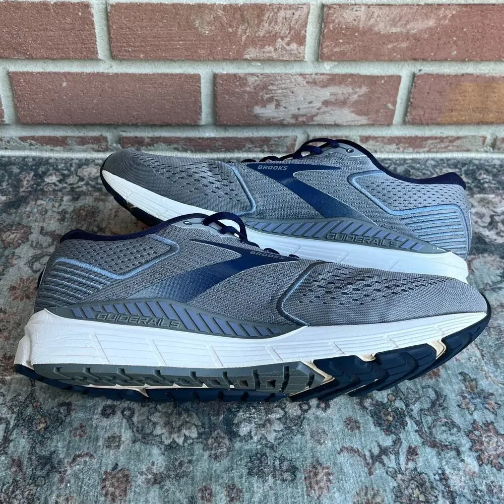 Brooks Beast 20 / Mens Size 12 / Gray Navy Peacoat Running Shoes 1103271D491